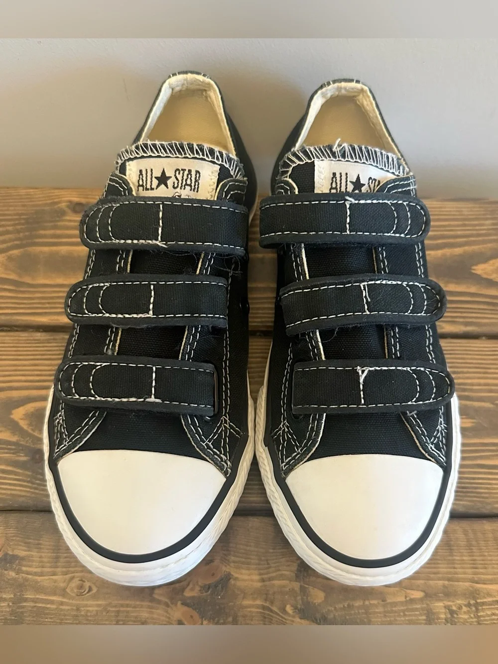 Converse Chuck Taylor All Star 3 Strap Low-Top Sneakers Black/White Youth 1
